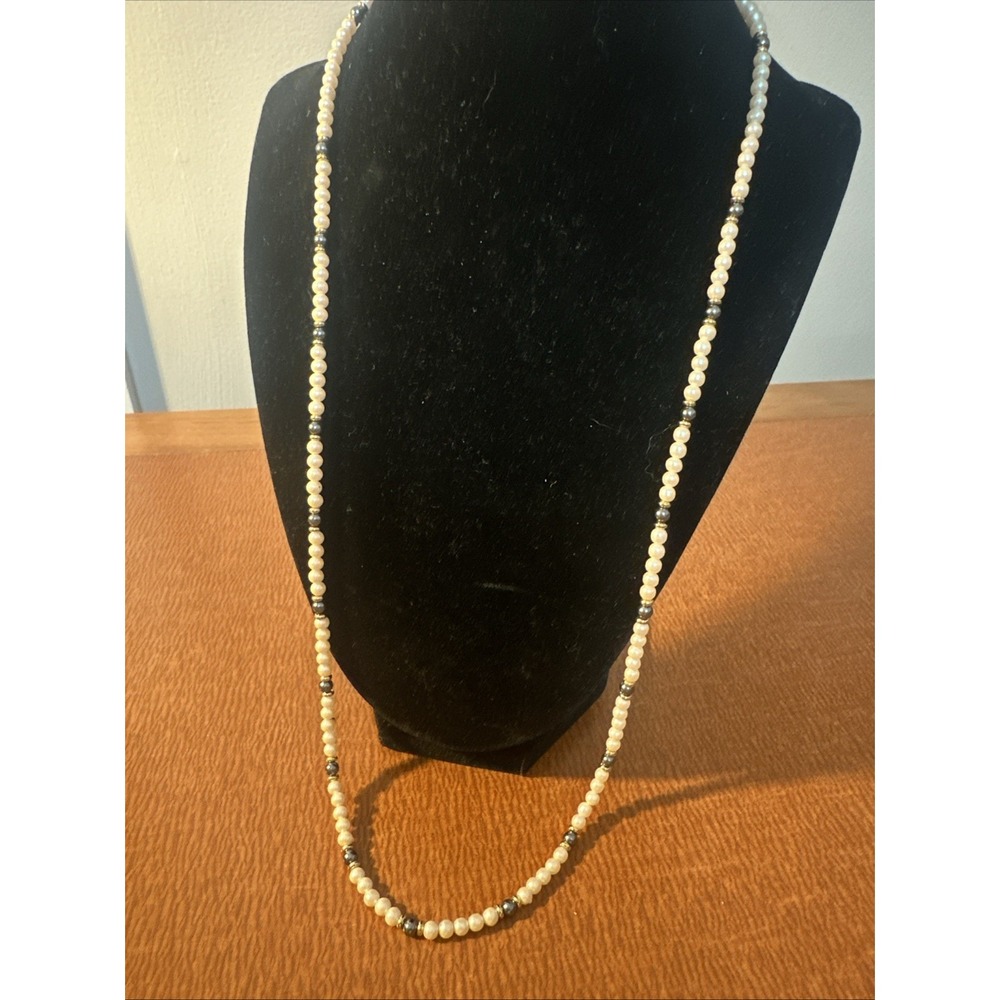 Vintage Signed Monet Necklace‎ White/Black Small Faux Pearl Gold Tone 26"